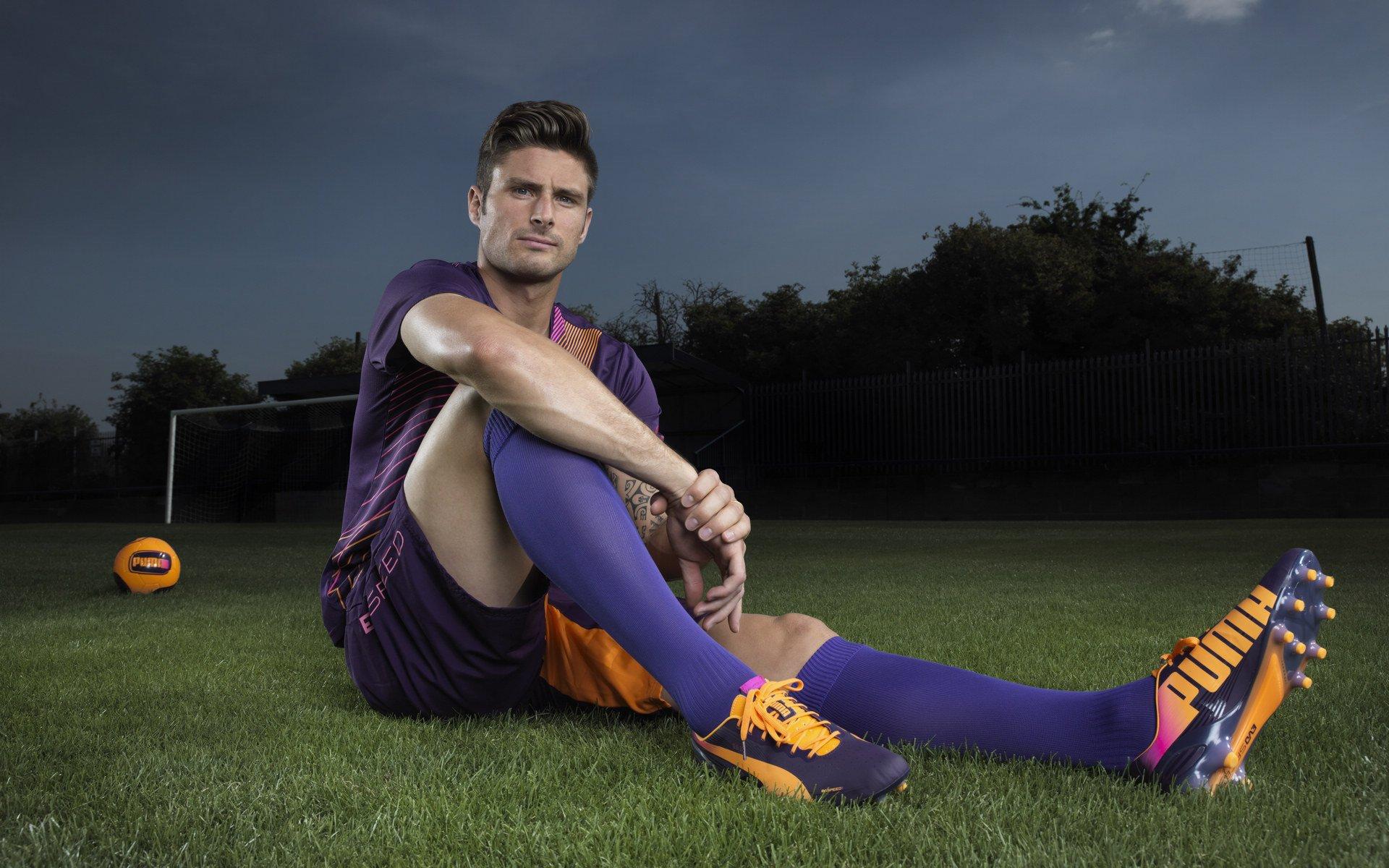 邓卓翔,逆境中的坚守与反思,我们不能永远只踢半场好球