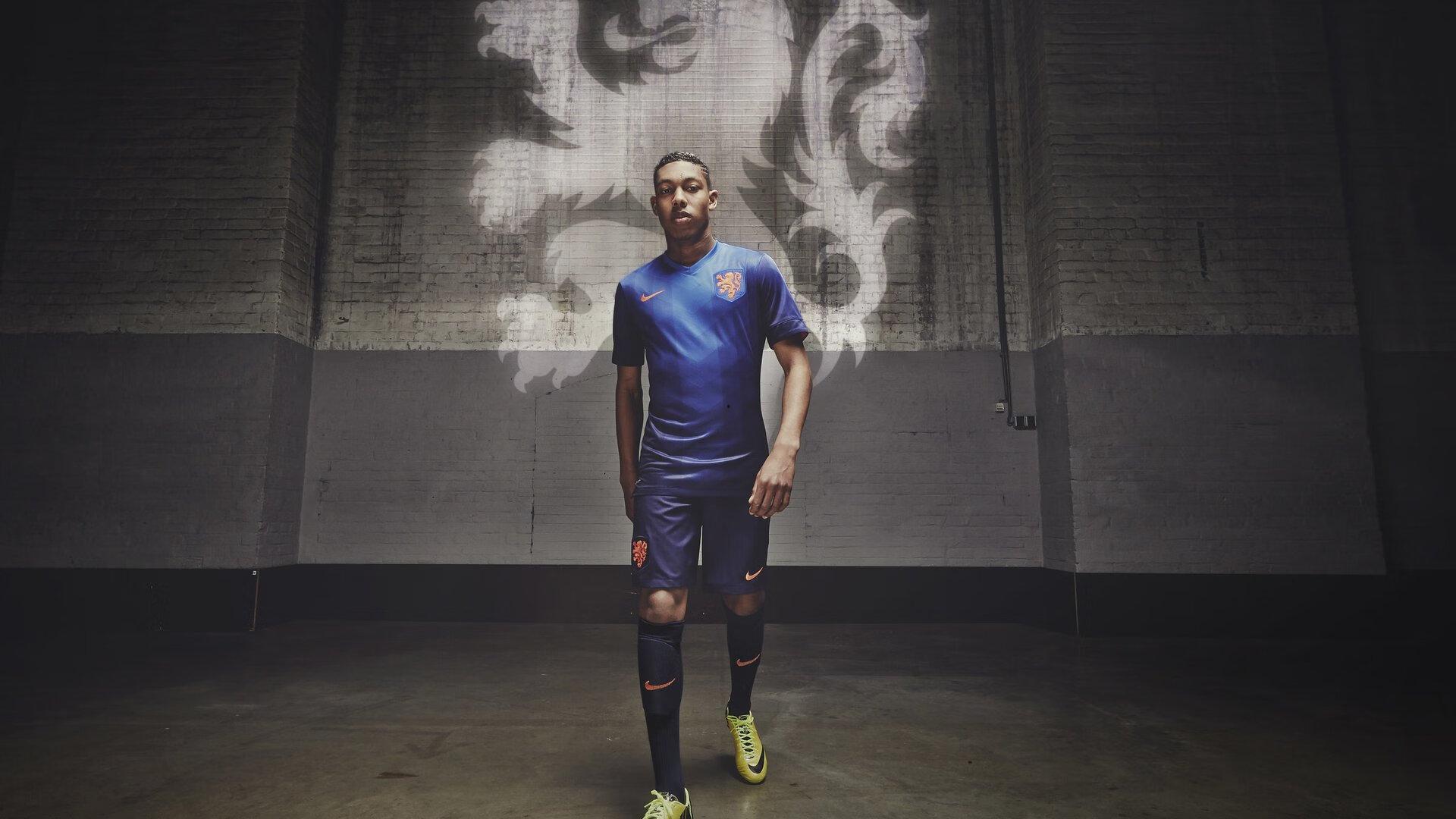 巴媒曝内马尔月薪65万欧回归桑托斯,俱乐部承担航班与五星级酒